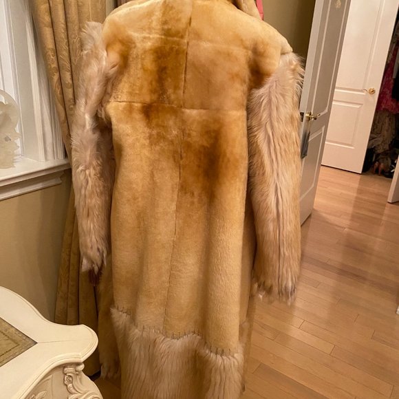 Authentic fur coat - Picture 3 of 6